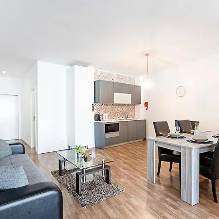 Coliseu Downtown Loft Apartman *